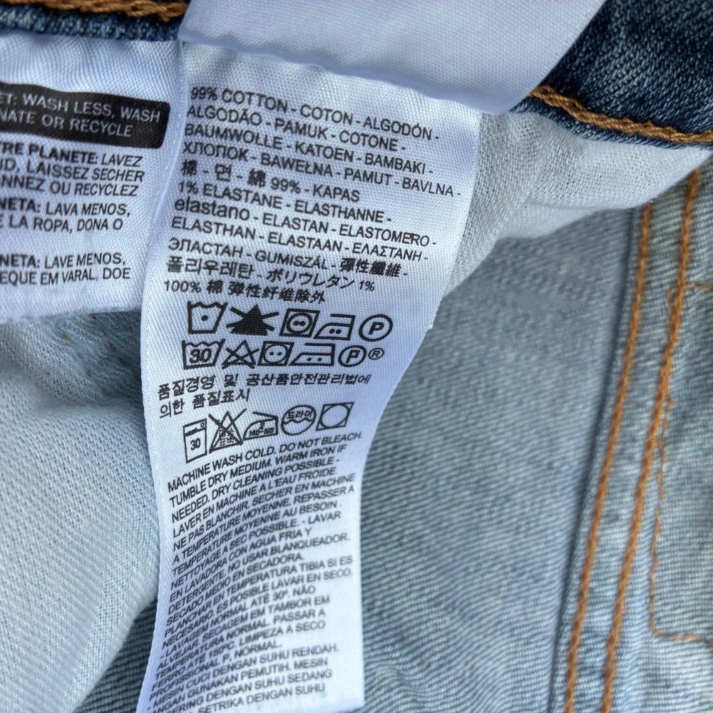 Levis 505 Regular Fit Jeans Mens 39x32 Medium Wash Blue Straight Leg Denim